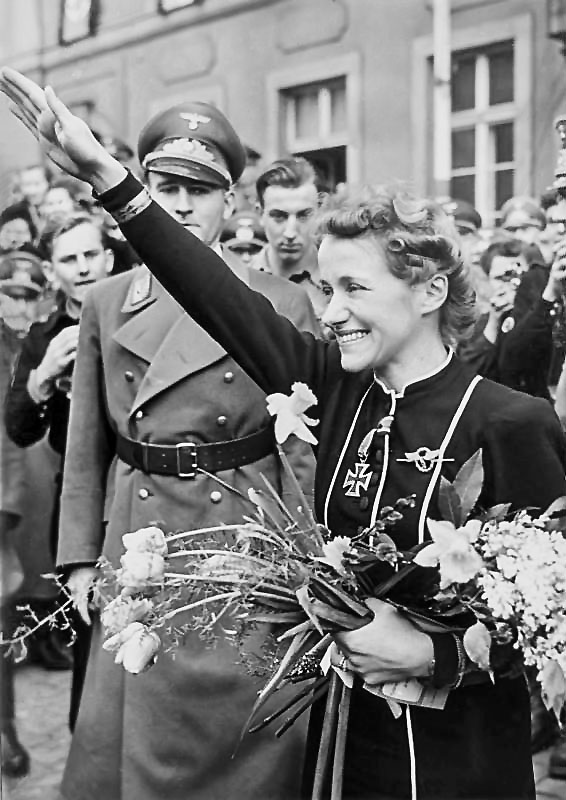 Hanna Reitsch — imagen de referencia vía Wikipedia/Wikimedia.